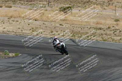 media/Apr-20-2025-AHRMA (Sun) [[393a79c373]]/Race/Group 10/Turn 4b/